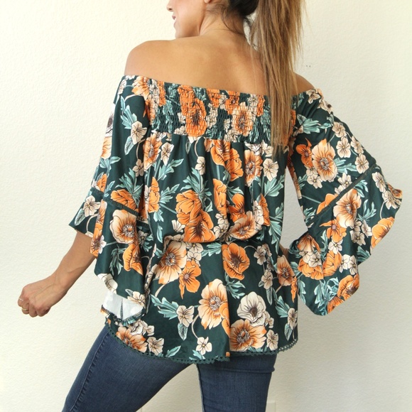 Dokotoo Oversized Top Long Bell Sleeve Floral - Picture 3 of 3